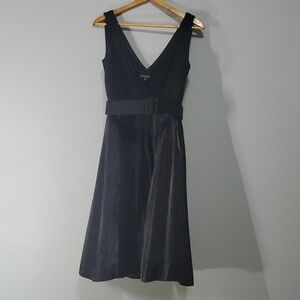 Jones Wear dress womens size 12 black midi sleeveless elegant classic sleeveless
